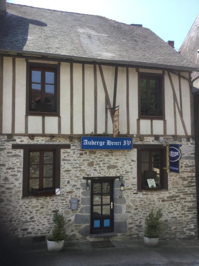 Auberge Henri IV Segur-le-Chateau ภายนอก รูปภาพ